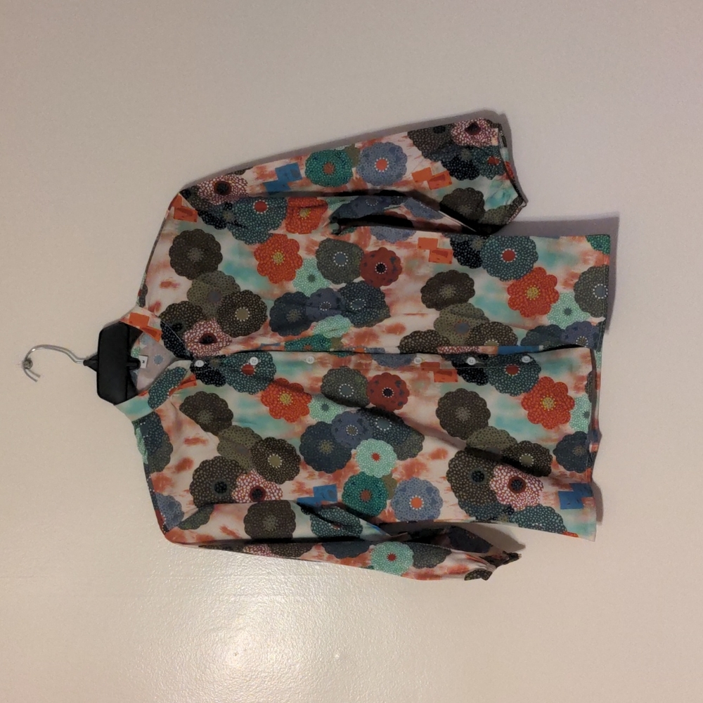 Multi color button down floral top cuffed mid sleeve size medium